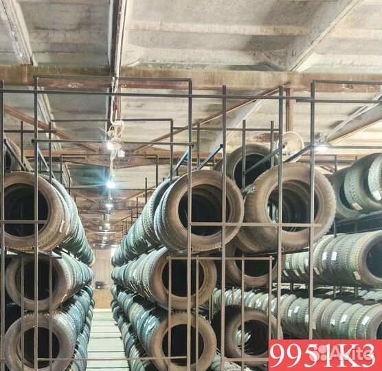 Bridgestone Blizzak VRX2 215/70 R16 100R