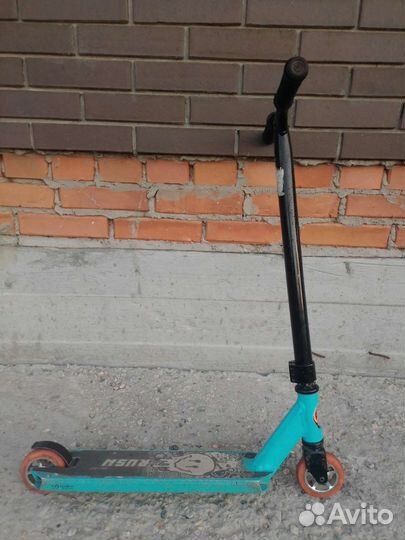 Трюковой самокат