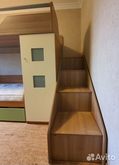 Комплект мебели для детской комнаты