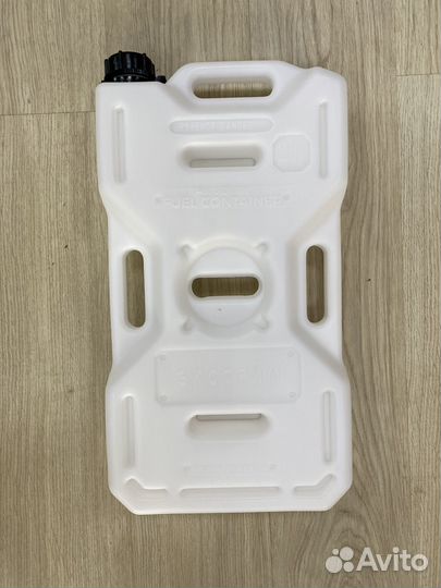 Плоская канистра Экстрим + 10 литров (белая)