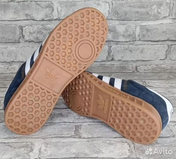 Кроссовки adidas hamburg