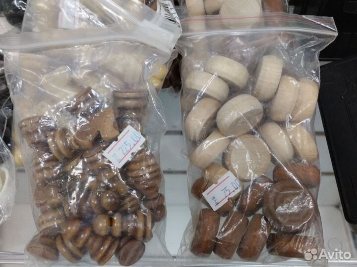 Шашки, шахматная доска, фигуры