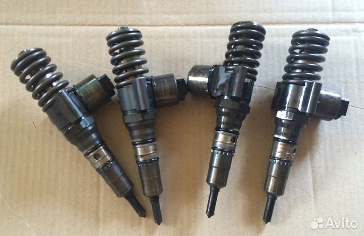 Насос-форсунка VAG 03G130073G для 2.0 TDI