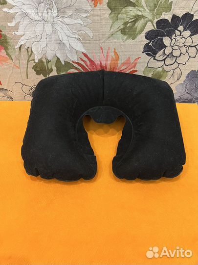 Подушка для путешествий