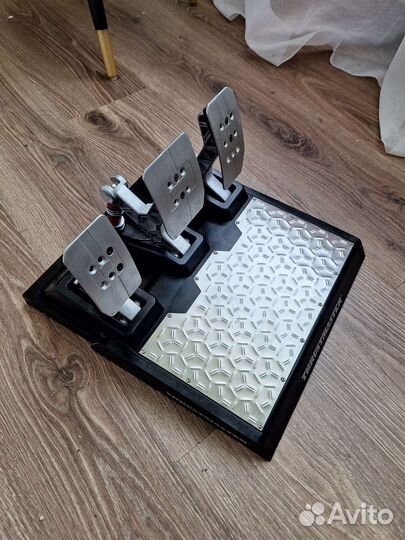 Thrustmaster T-LCM