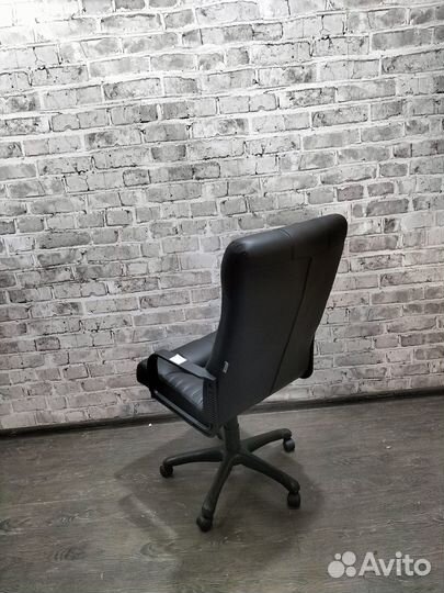 Кресло руководителя Атлант
