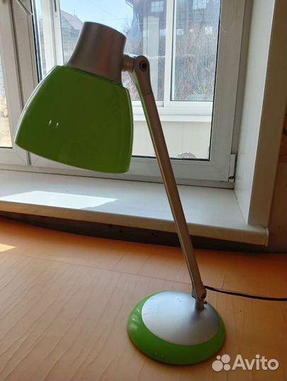 Лампа настольная