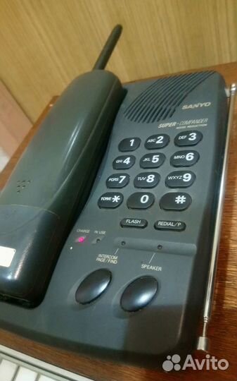 Телефон Sanyo CLT-536