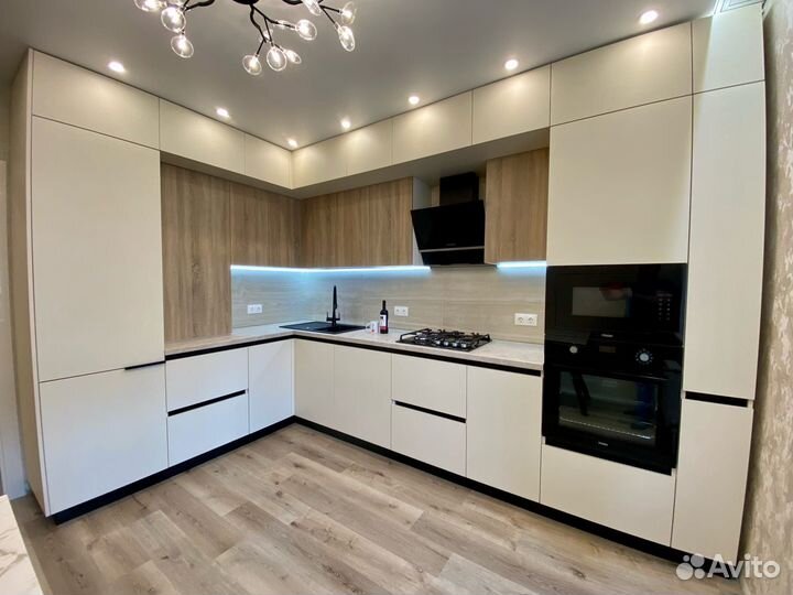 Угловые, прямые кухни на заказ в Омске