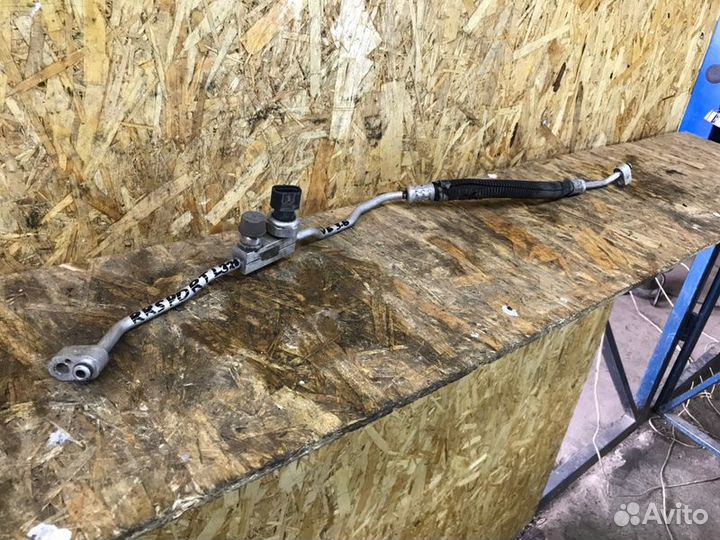 Трубка кондиционера Land Rover Range Rover Sport