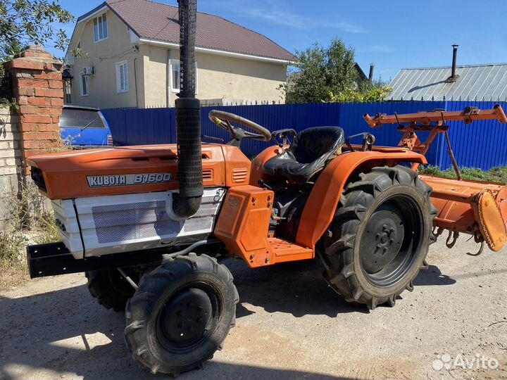 Мини-трактор Kubota B1-16, 2002