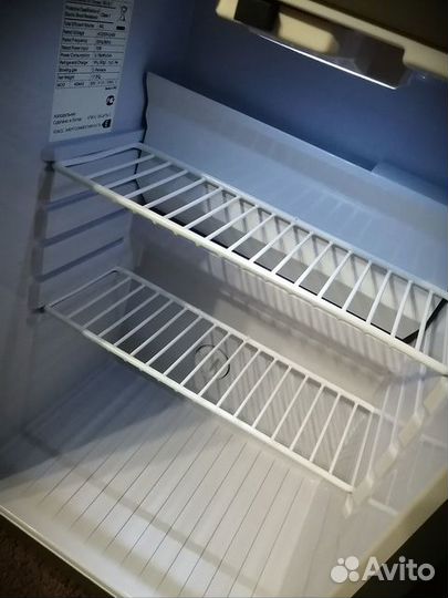 Холодильник Smeg ABM42