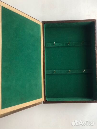 Панно из дерева, ключница