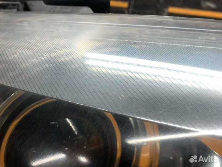 Фара правая Audi Q7 4LB BAR 2006