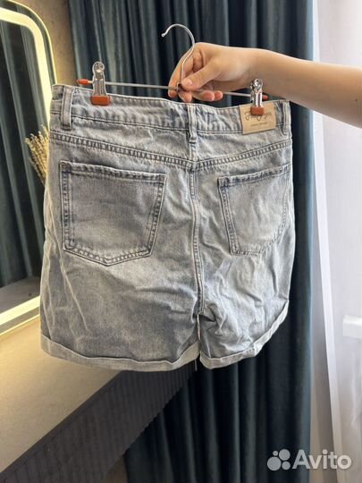 Шорты женские