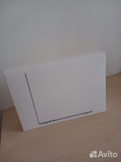 Коробка от MacBook Air