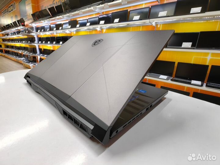 Игровой ноутбук MSI 17.3