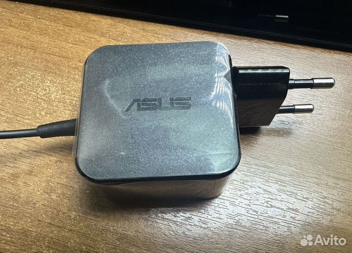 Моноблок Asus V161