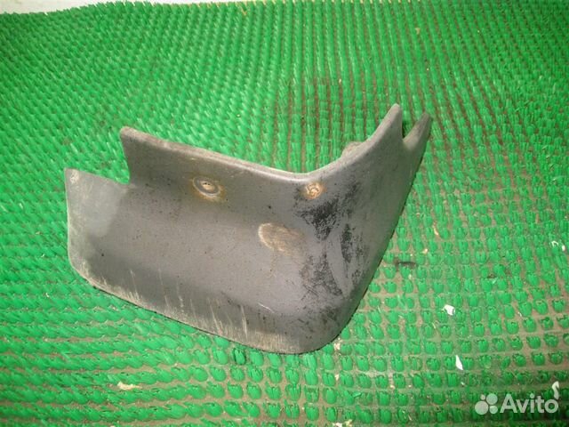 Брызговик передний правый Honda Civic 5D (FN) 2008