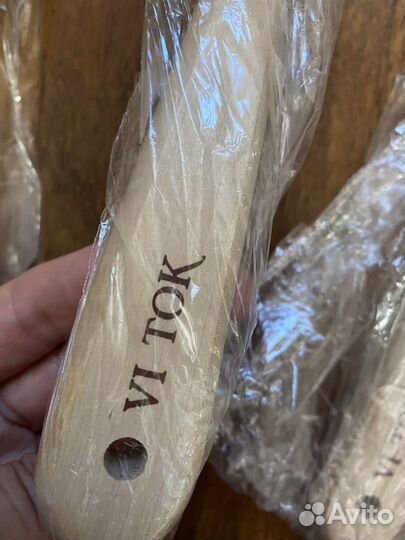 Новая щетка для сухого массажа