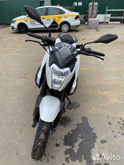 Voge 300r