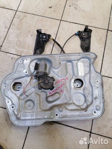 Стеклоподъемник передний правый Nissan Qashqai J10