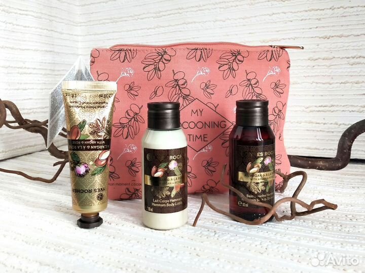 Новый набор ухода за телом Ив Роше в косметичке