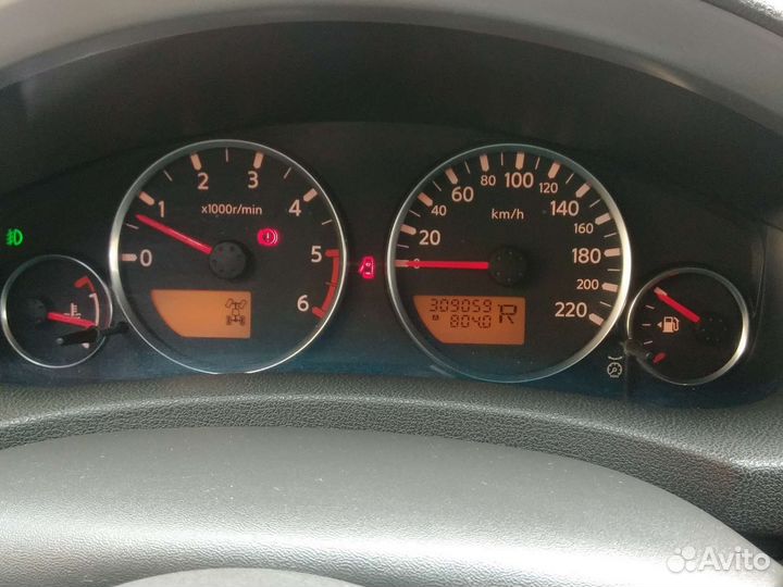 Nissan Pathfinder 2.5 AT, 2005, 309 000 км