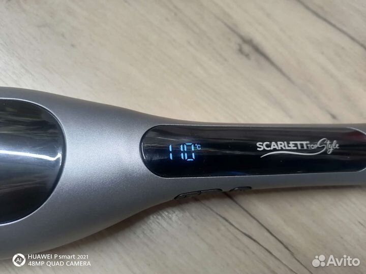 Продам стайлер-выпрямитель для волос Scarlett
