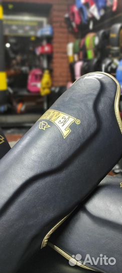 Защита голени и стопы муай тай reyvel черно-золото