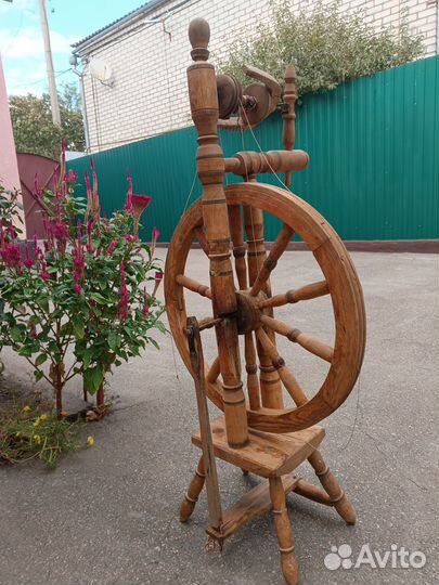 Прялка деревянная