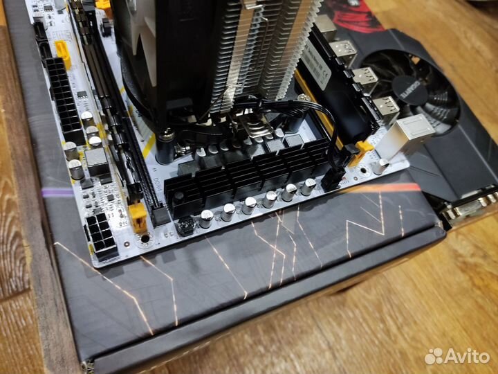 Комплект X99, Xeon 2640 V4, 20 потоков, 16 Gb DDR4