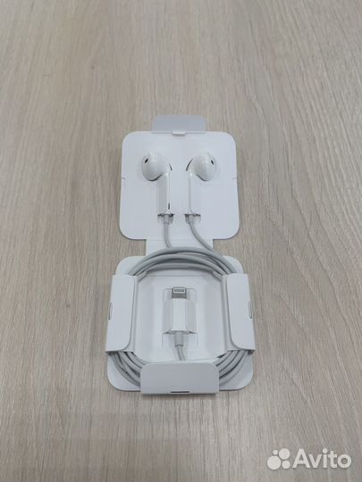 Наушники Apple EarPods