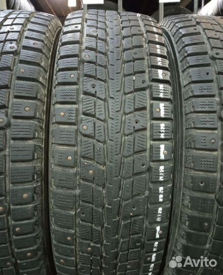 Dunlop SP Winter Ice 01 215/70 R16 101V