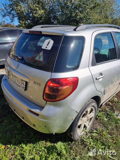 Крыло заднее правое Suzuki SX4 2012