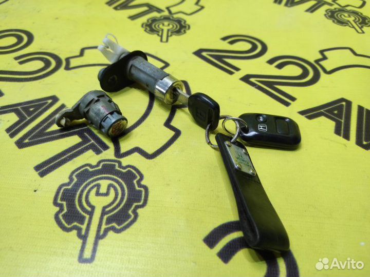 Замок зажигания с личинкой Honda Cr-V RD1 B20B