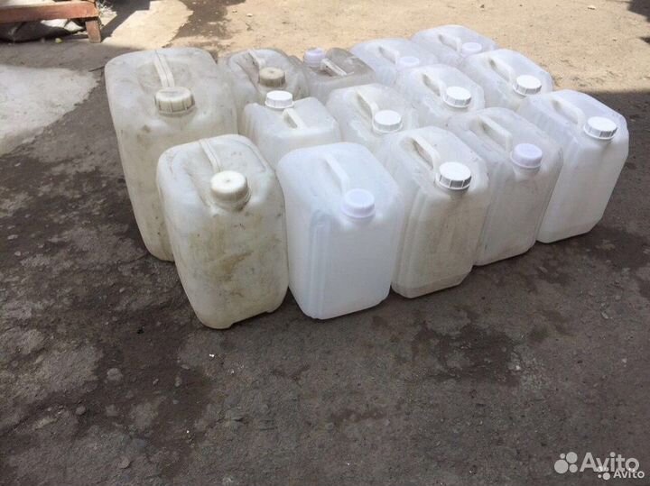 Канистры пластиковые