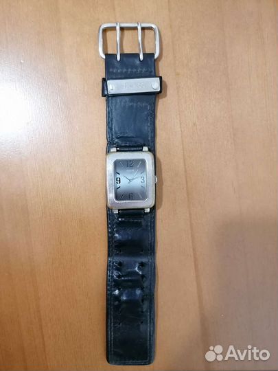 Часы мужские guess