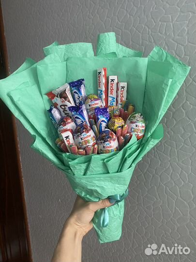 Букет из киндеров и шоколада в Барнауле