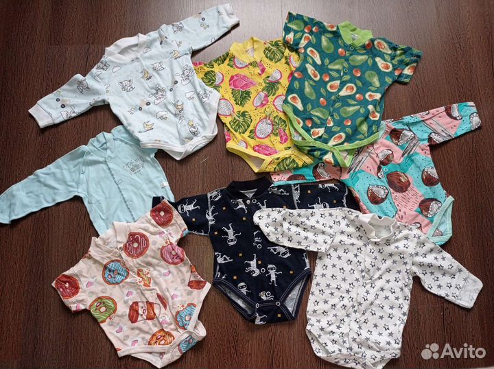 Вещи пакетом, памперсы размеры 50,56,62.68