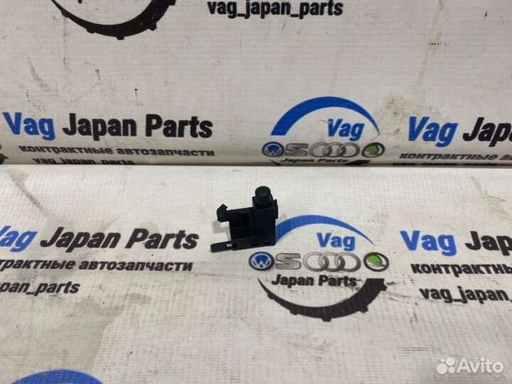 Кнопка стояночного тормоза Volkswagen Tiguan NF