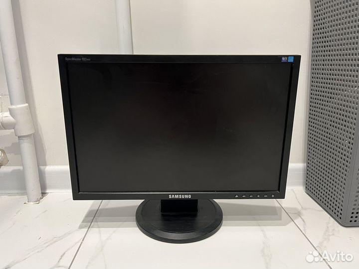 Монитор Samsung
