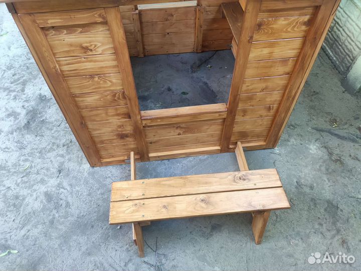 Детский игровой домик из дерева