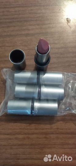 Губная помада