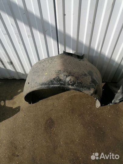 Подкрылок задний Фольксваген Поло 5