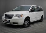 Chrysler Town & Country, 2010