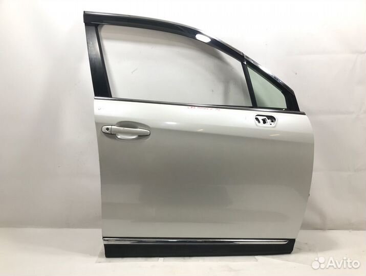 Дверь передняя правая Subaru Forester SJ5 FB20