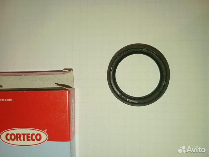 Сальник 82030493 прокладки 8200052312 Рено Дастер