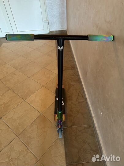 Самокат трюковой