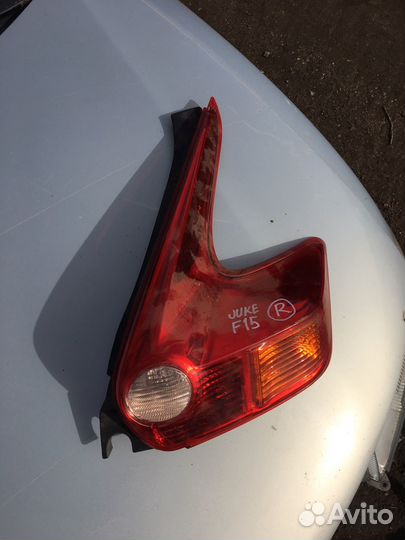 Фонарь задний правый Nissan juke